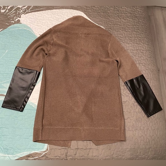 Woman’s brown open front cardigan with black faux leather sleeves detail, size S - Picture 3 of 8